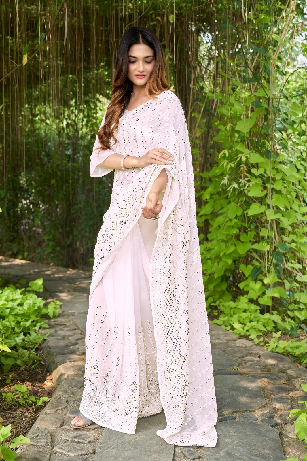Vardan Ethnic White Tone 3 Georgette Wholesale Fancy Saree — Wholesale Sarees, MPA wholesale from Surat — Photo 3